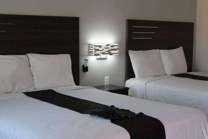 Room 35 of 65