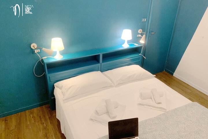 Room 35 of 118