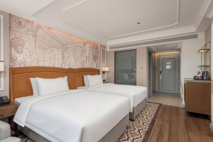 Room 21 of 31