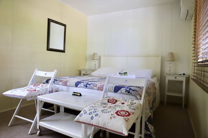 Room 6 of 61