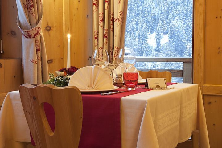 Dining 62 of 75