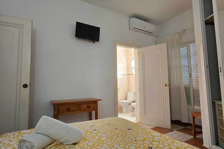Room 17 of 40
