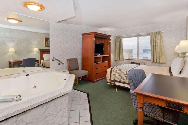 2 Double Beds (2 of 13)