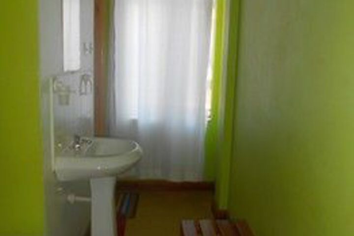 Room 12 of 63