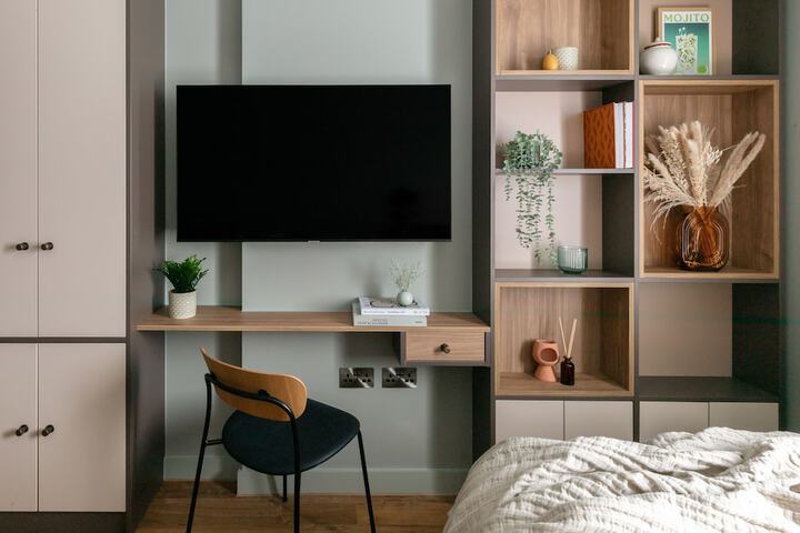 Room 6 of 26