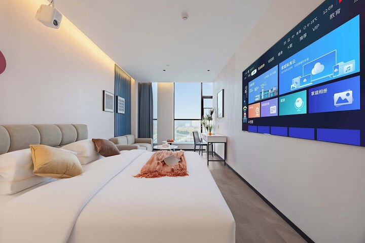 Room 19 of 54