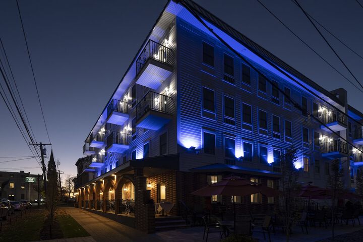 Hotel 33 of 36