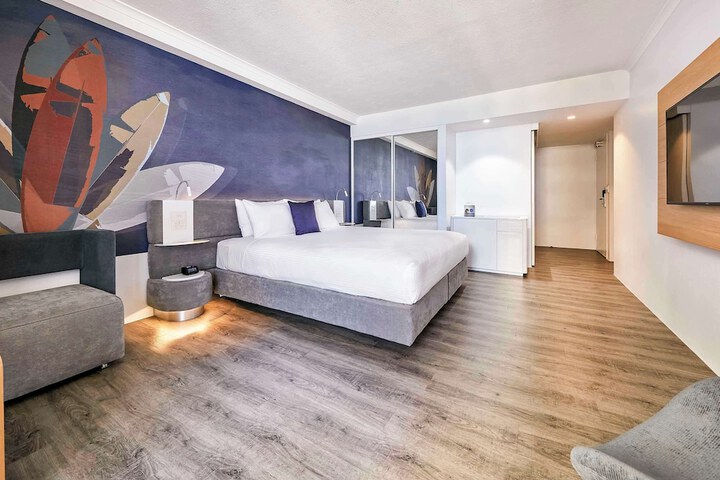 Room 25 of 105