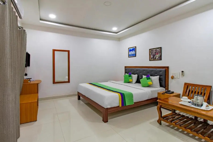 Room 6 of 21
