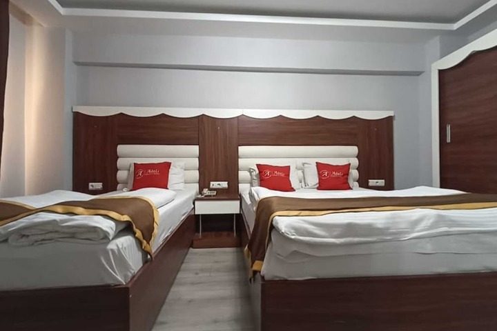 Room 11 of 53