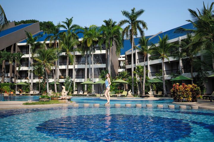 Pool 98 of 151