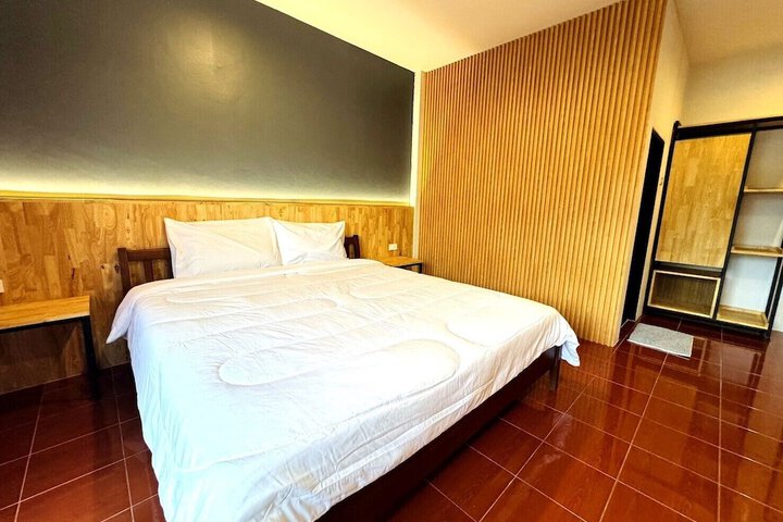 Room 3 of 14
