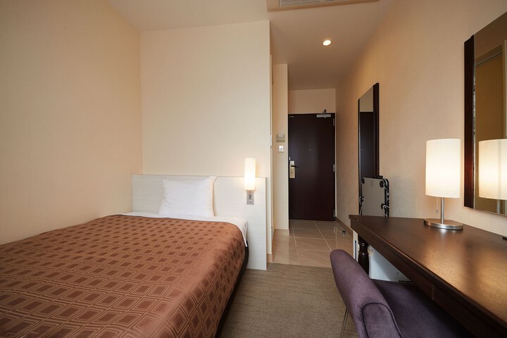 Room 14 of 79