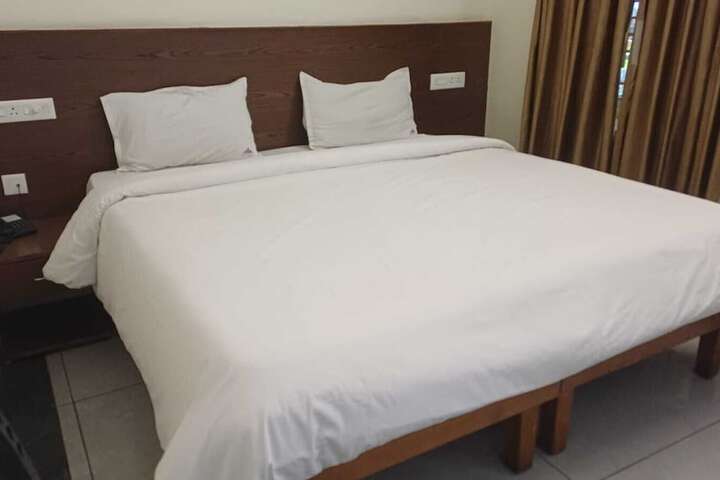 Room 10 of 95