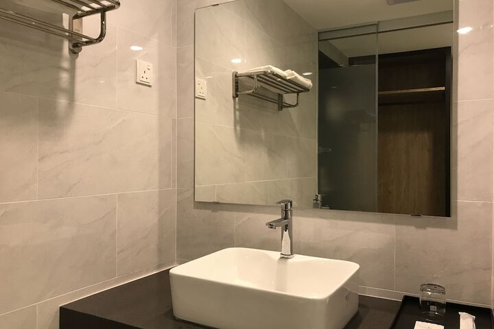 Room 50 of 58