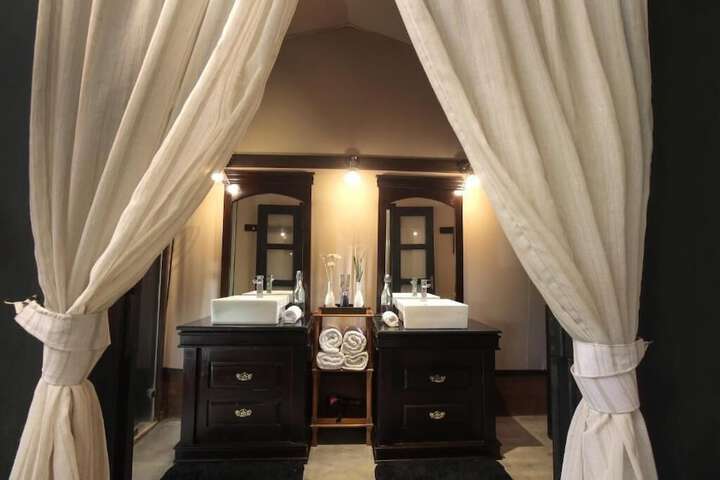 Room 21 of 24