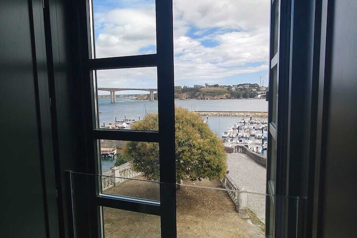 Room 21 of 27