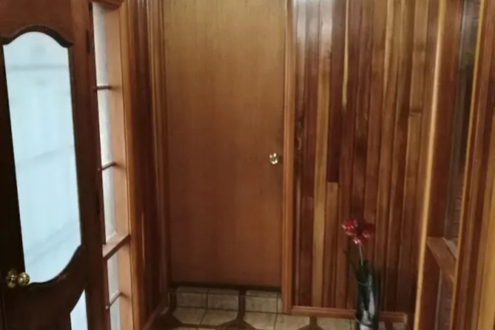 Room 9 of 15