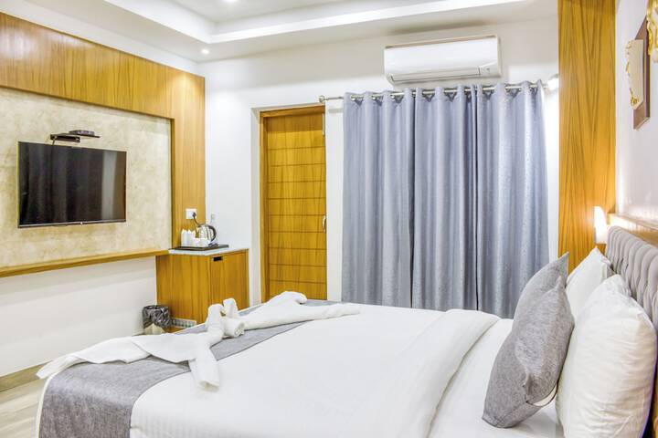 Room 15 of 63