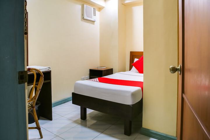 Room 6 of 29