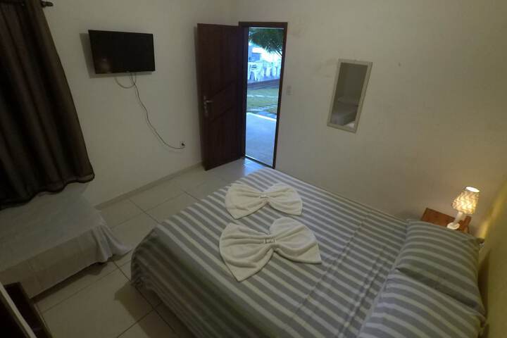 Room 16 of 38