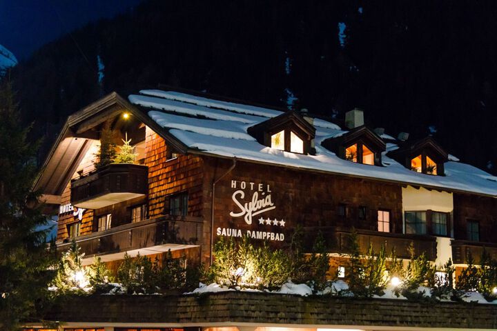 Hotel Sylvia by Skinetworks