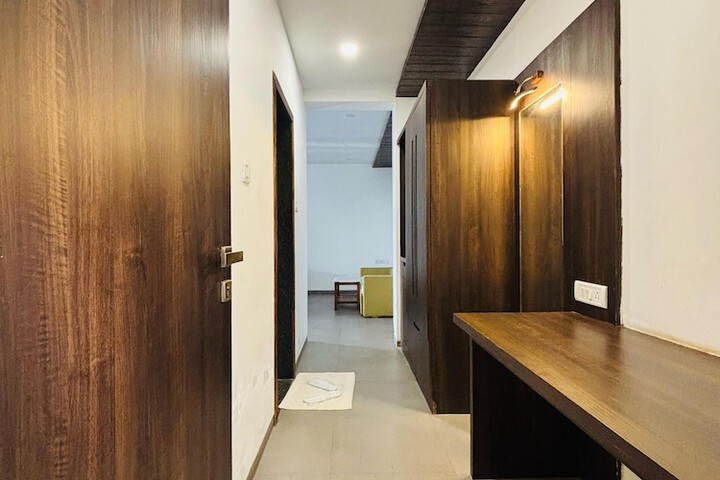 Room 6 of 23