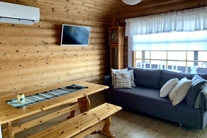 Room 8 of 26