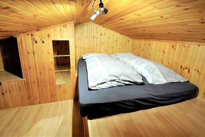 Room 7 of 57