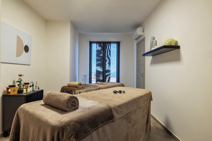 Spa 76 of 128