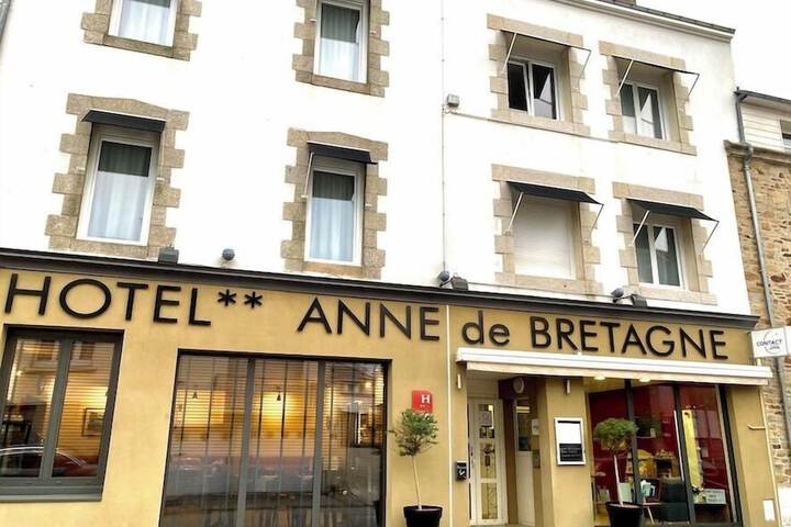 Exterior of Anne de Bretagne