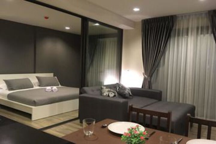Room 7 of 30