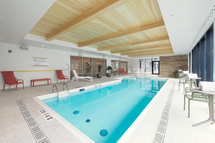 Swimming pool at Home2 Suites by Hilton Quebec City
