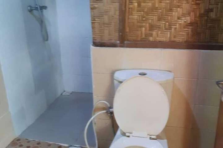 Room 9 of 29