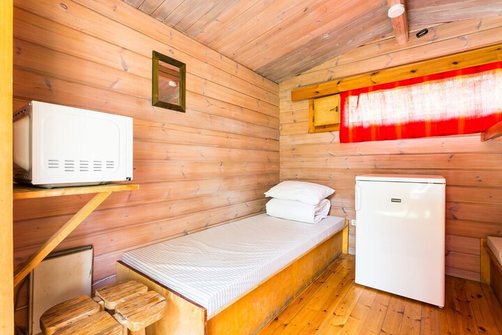 Room 20 of 185