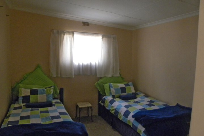 Room 9 of 21