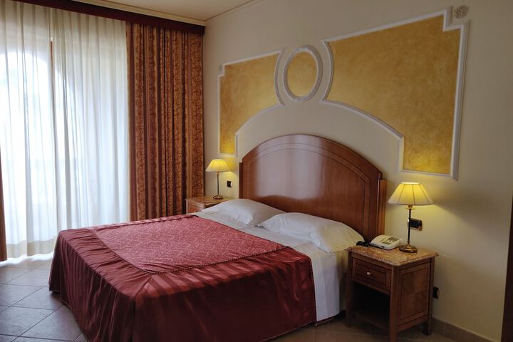 Room 16 of 67