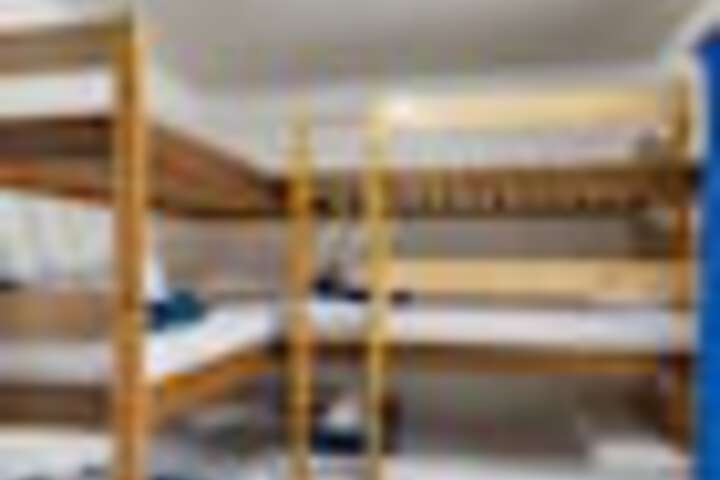 Room 8 of 300