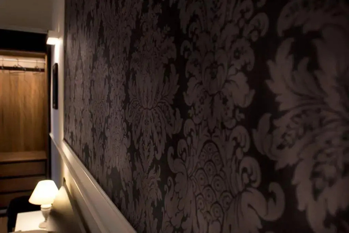 Room 3 of 13