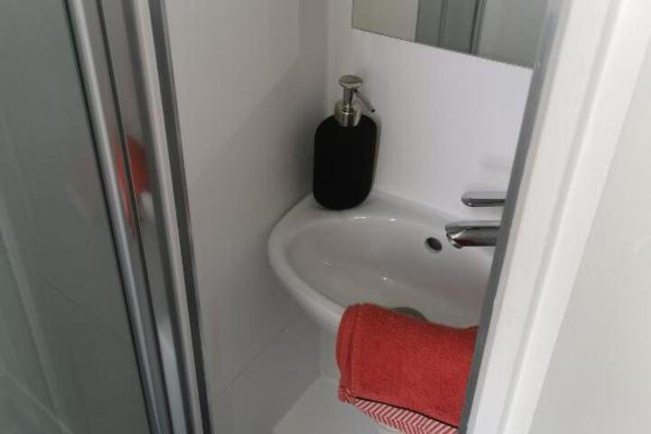 Room 6 of 7