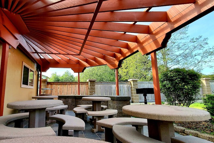 BBQ/picnic area