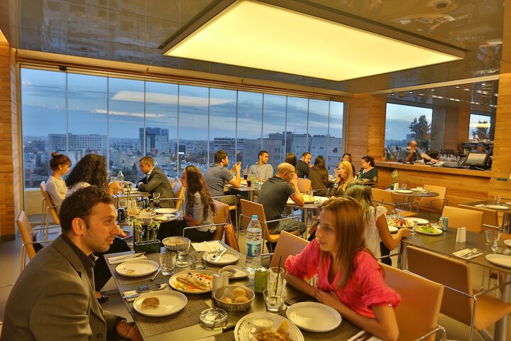 Dining 39 of 56