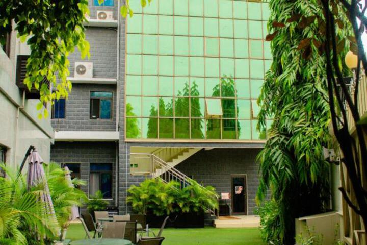 King Maya Hotel