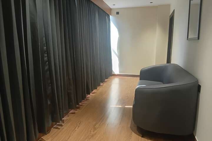Room 5 of 25