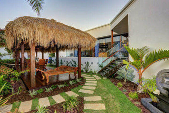 Hotel Exterior 23 of 97