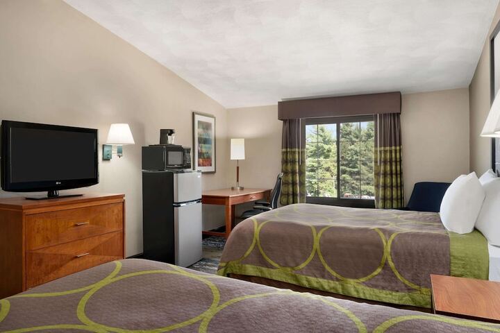2 Double Beds (3 of 11)