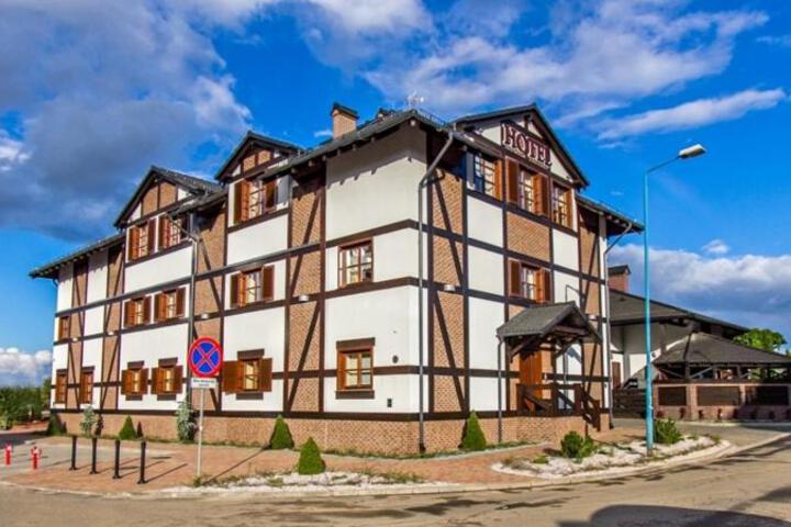 Hotel Skarbek
