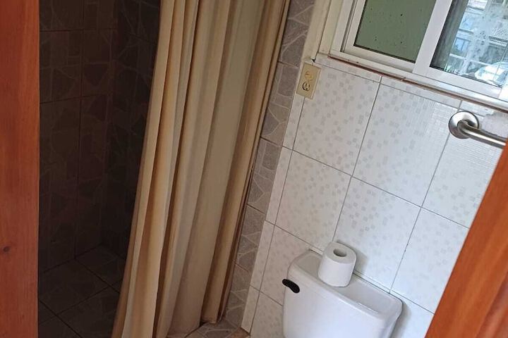 Room 8 of 17