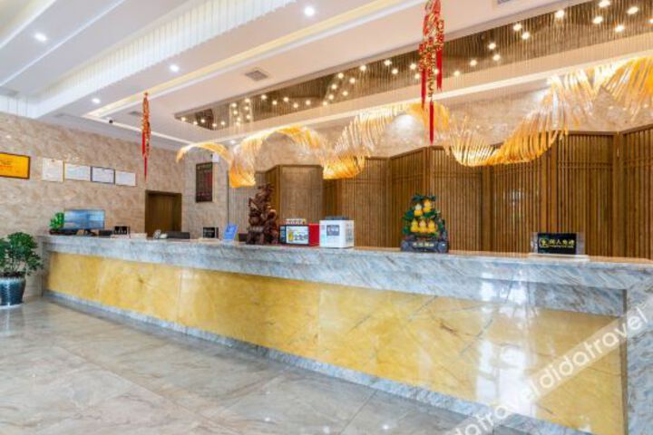 Hotel Interior 8 of 17