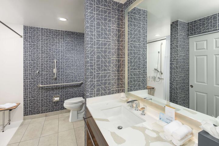 Bathroom shower